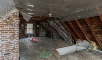 10 King St, Rockingham, VT 05101