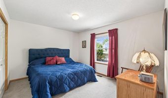6597 Linwood Dr NE, Albertville, MN 55301