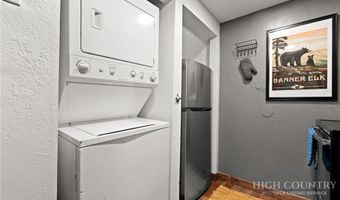 30 Creekside Dr A, Banner Elk, NC 28604