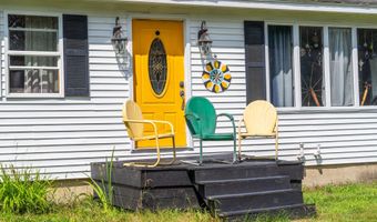 252 Meadowhill Rd, Manchester, ME 04351
