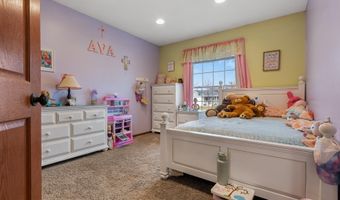 1415 Nicklaus Dr, Aberdeen, SD 57401