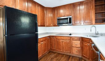 5175 KING CHARLES Way, Bethesda, MD 20814