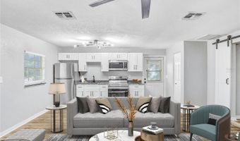 223 PINEHURST Dr, Auburndale, FL 33823