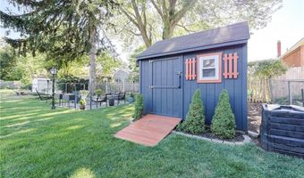 33 Providence Ave, East Providence, RI 02915