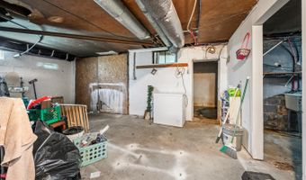 317 WOODLAWN Dr, Aurora, IN 47001