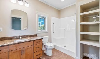 45 Verde Dr, Asheville, NC 28806