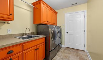 3330 Kellygreen Ct, Angola, IN 46703