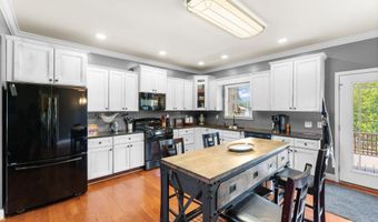 4401 Parris Bridge Rd, Boiling Springs, SC 29316