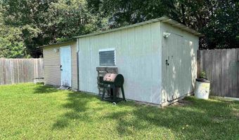 511 E Pine St, Atmore, AL 36502