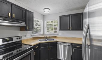 8536 Friendship Ln, Indianapolis, IN 46217