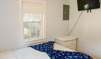 22 Presidents Rd, Bourne, MA 02532