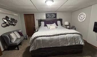 221 1st E St, Bottineau, ND 58318
