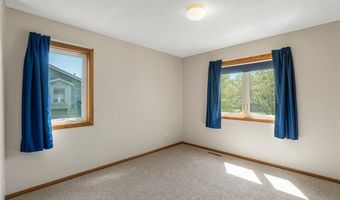 7165 Upper 157th St W, Apple Valley, MN 55124