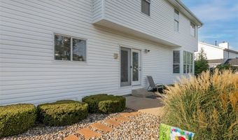 420 April Oaks Ct, Ballwin, MO 63021