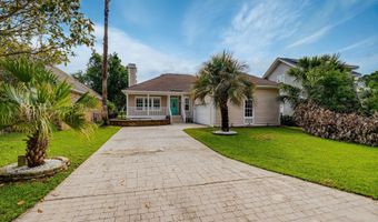 54 Tuscarora Ave, Beaufort, SC 29907