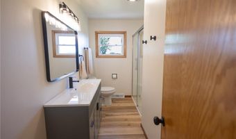 2101 Kenneth Dr, Albert Lea, MN 56007