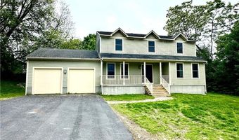 8 Linden St, Bristol, RI 02809