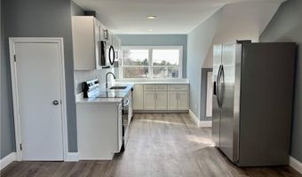 190 E Main Rd 3, Middletown, RI 02842