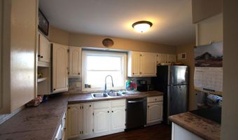 612 SE 9th Ave, Aberdeen, SD 57401