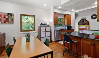 17 E Stillwater Ave, Beverly Shores, IN 46301