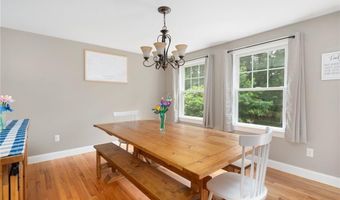 219 Fenner Hill Rd, Hopkinton, RI 02832
