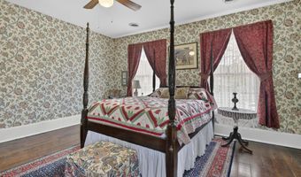 116 E Main St, Abingdon, VA 24210