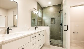 19 Lothian Ln, Bella Vista, AR 72715