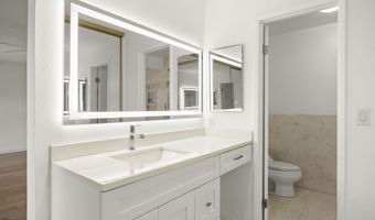2325 Parkway Dr, Camarillo, CA 93010