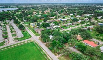 312 S Lotela Ave, Avon Park, FL 33825