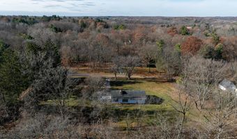 2844 Whippoorwill Ln, Ann Arbor, MI 48103