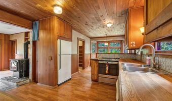 44072 Anderson Ln, Astoria, OR 97103