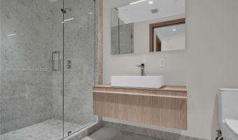 1135 103 St 505, Bay Harbor Islands, FL 33154