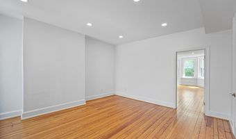 322 E CAPITOL St NE, Washington, DC 20003