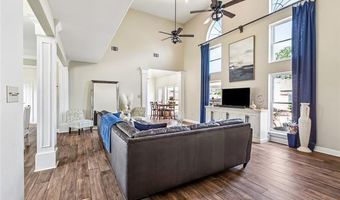 126 WOODCHASE Dr, Belle Chasse, LA 70037
