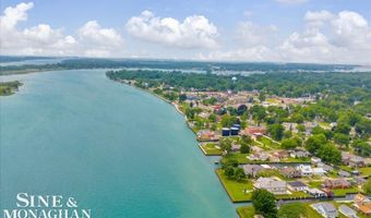 1749 St Clair Riv, Algonac, MI 48001