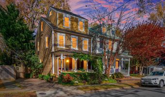 120 CHESAPEAKE Ave, Annapolis, MD 21403