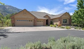 1030 Lakeside Dr, Gardnerville, NV 89460