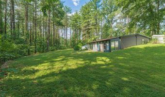 1260 N Lawrence Hollow Dr, Bloomfield, IN 47424