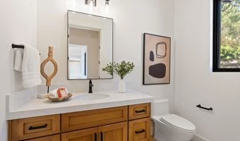 5120 Creek Oak Dr, Fallbrook, CA 92028