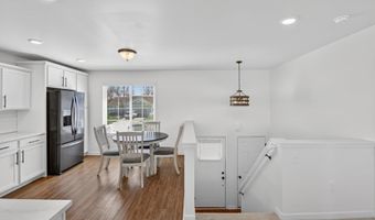 2106 Farm Valley Rd, Adrian, MI 49221