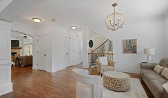 7989 Magnolia Sq, Atlanta, GA 30350