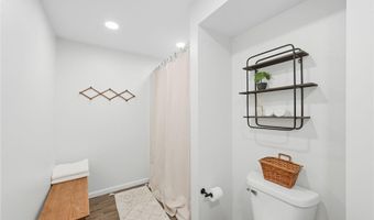 501 Oak Leaf Manor Ct, Ballwin, MO 63021