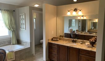 4082 Kelsey Ave, Adrian, MI 49221