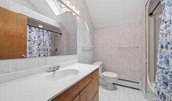 10 Eaton Rd, Amherst, NH 03031