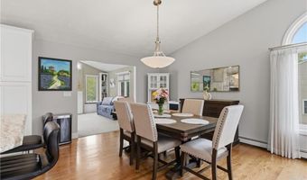 12 Pat Dr, Lincoln, RI 02865
