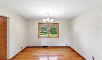 1404 Nile Kinnick Dr S, Adel, IA 50003