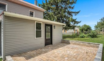 77 MOULSTOWN Rd, Abbottstown, PA 17301
