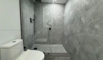 18031 Biscayne Blvd 1402, Aventura, FL 33160