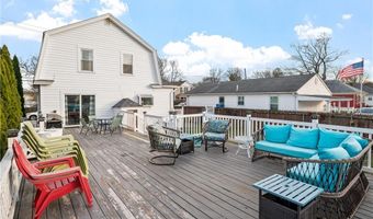 36 England St, Cumberland, RI 02864