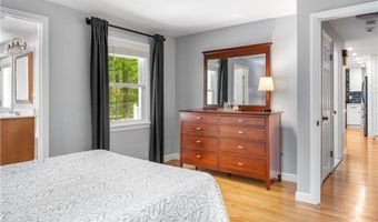 190 Brookhaven Rd, North Kingstown, RI 02852